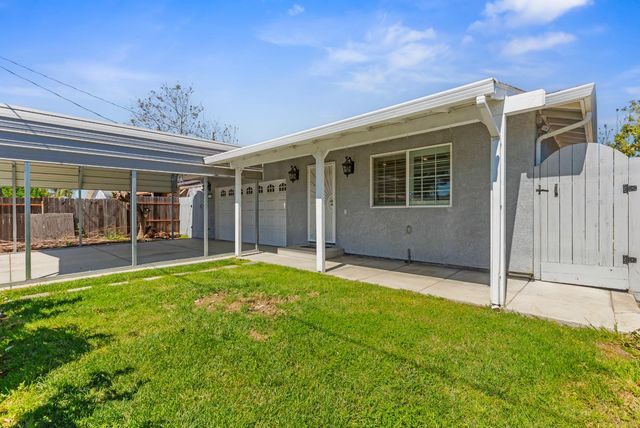209 Crater Ave, Modesto, CA 95351