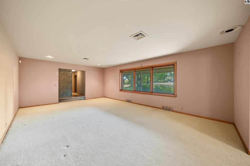 534 Upper Mill Hts Dr