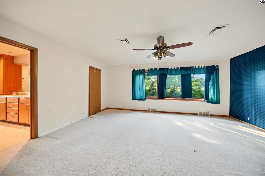 534 Upper Mill Hts Dr