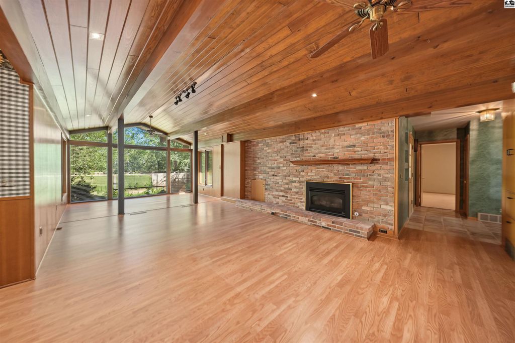 534 Upper Mill Hts Dr