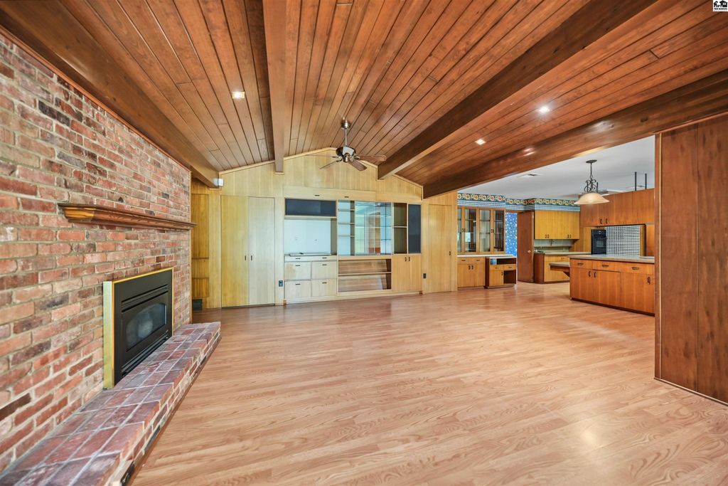 534 Upper Mill Hts Dr