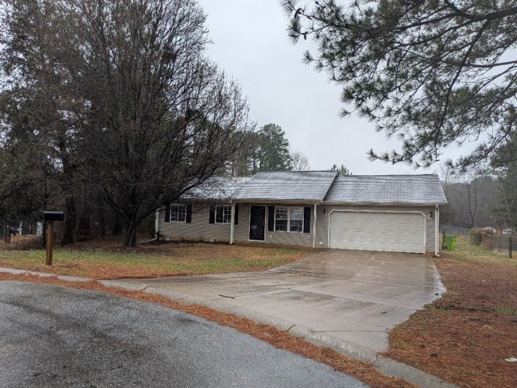 312 Carissa Court, Chesnee, SC 29323