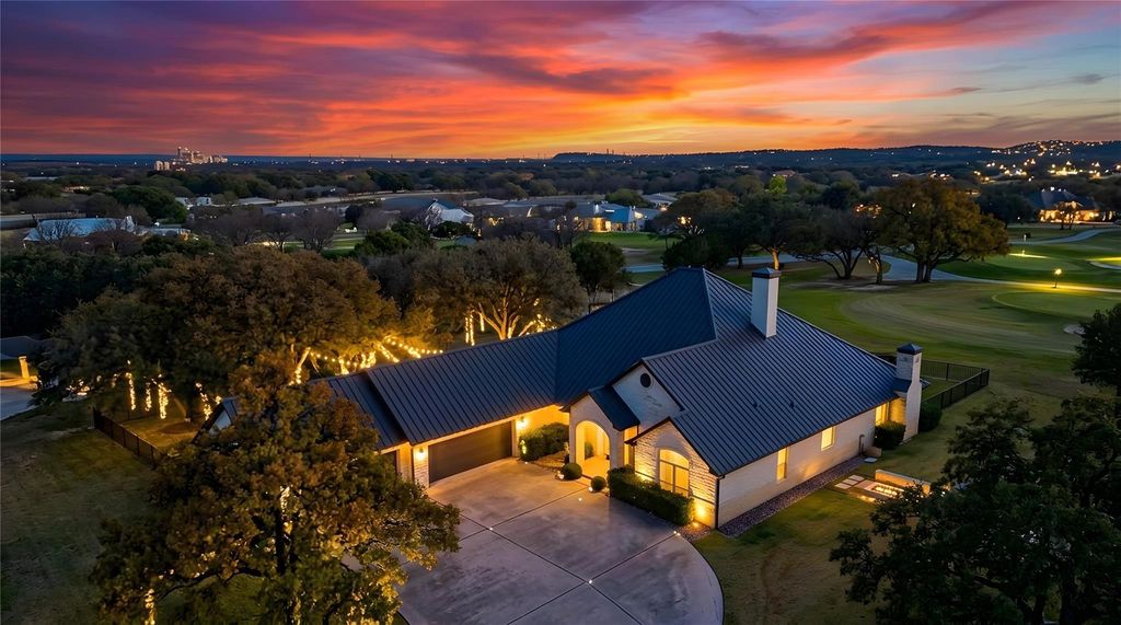 102 Voca, Horseshoe Bay, TX 78657