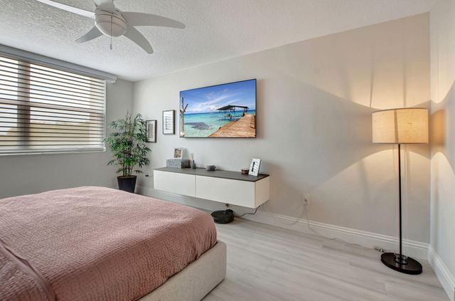 3594 S Ocean Boulevard 302, Highland Beach, FL 33487