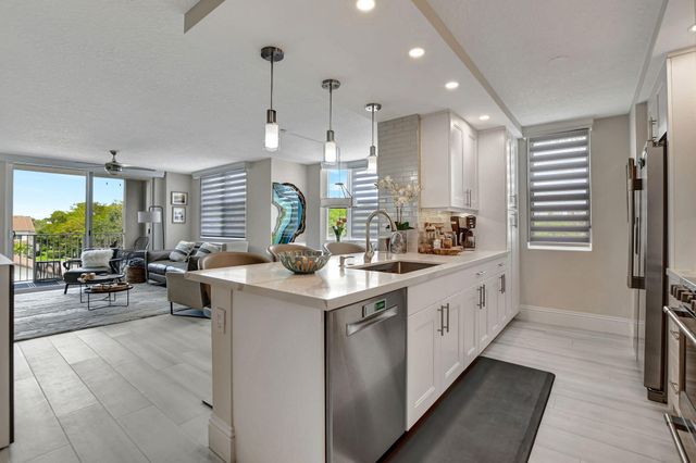 3594 S Ocean Boulevard 302, Highland Beach, FL 33487