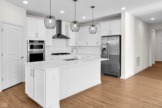 7419 Legends Way, Whitestown, IN 46075