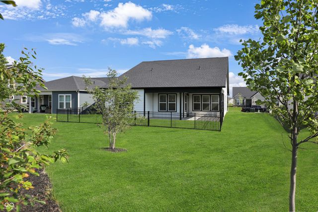 7419 Legends Way, Whitestown, IN 46075