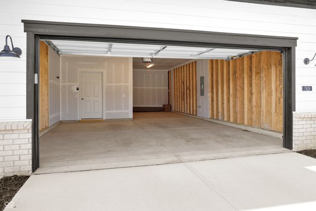 7419 Legends Way, Whitestown, IN 46075
