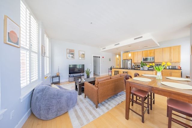 70 Lincoln St. L212, Boston, MA 02111