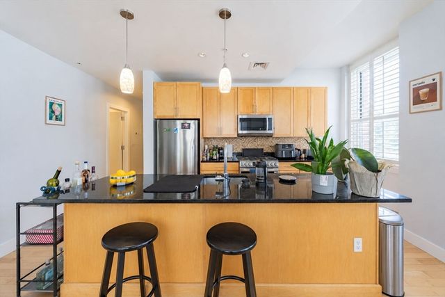70 Lincoln St. L212, Boston, MA 02111