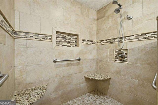 583 Avondale Drive, Rocky Face, GA 30740