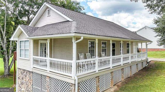 583 Avondale Drive, Rocky Face, GA 30740