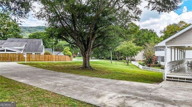 583 Avondale Drive, Rocky Face, GA 30740