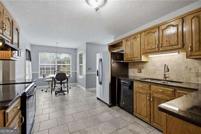 583 Avondale Drive, Rocky Face, GA 30740
