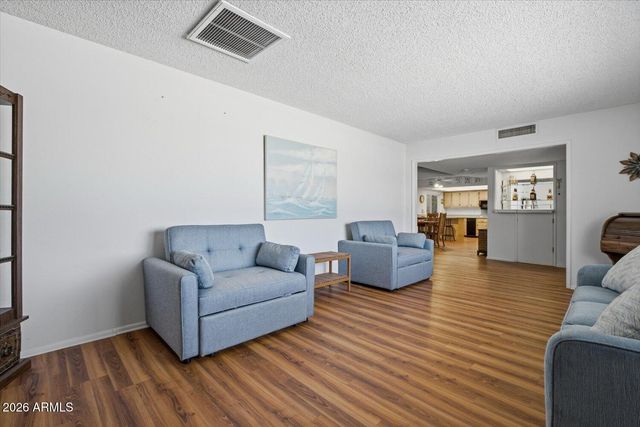 11193 W THUNDERBIRD Boulevard, Sun City, AZ 85351