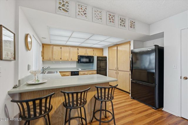 11193 W THUNDERBIRD Boulevard, Sun City, AZ 85351