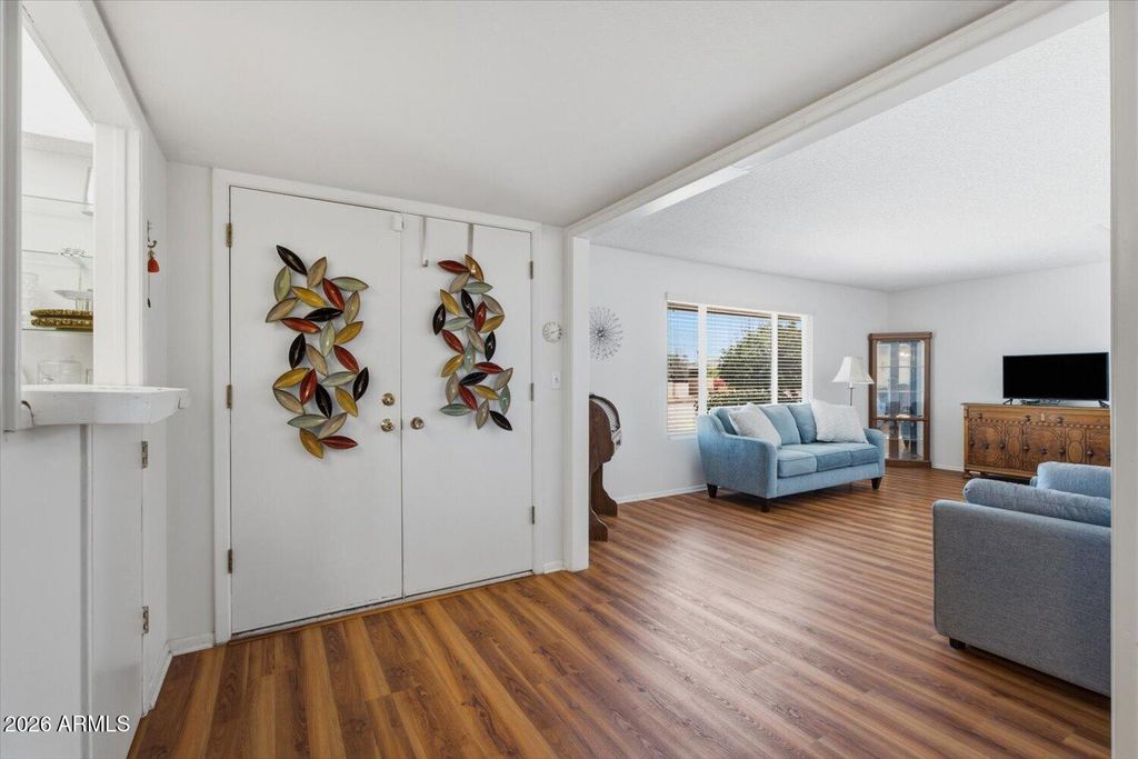 11193 W THUNDERBIRD Boulevard, Sun City, AZ 85351 — photo 2