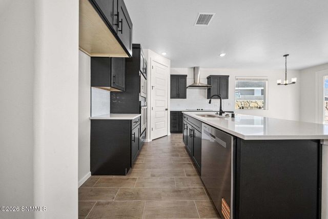 1064 San Cristobal Drive, Las Cruces, NM 88012