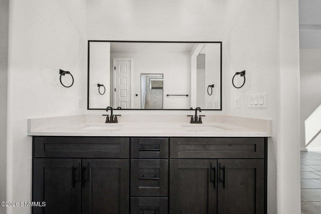 1064 San Cristobal Drive, Las Cruces, NM 88012