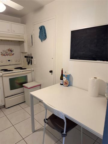 401 Golden Isles Dr 801, Hallandale Beach, FL 33009