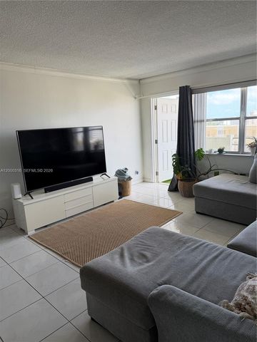 401 Golden Isles Dr 801, Hallandale Beach, FL 33009