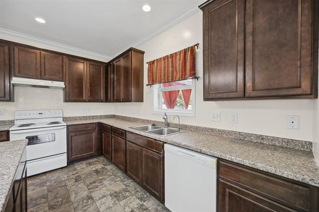 2303 Sagebrush Street, Kalamazoo, MI 49006