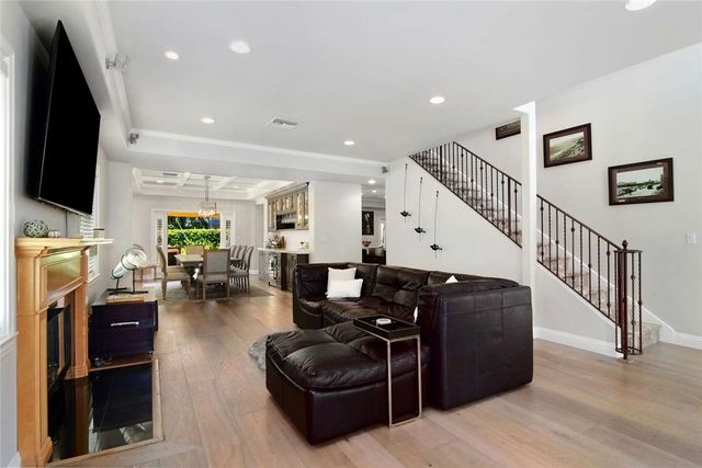 4941 Aqueduct Avenue, Encino (los Angeles), CA 91436