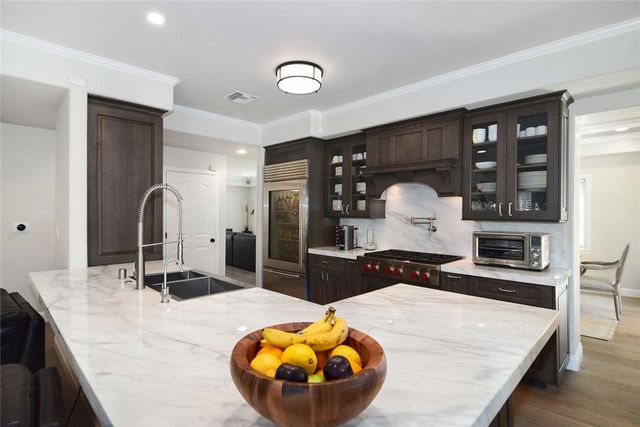 4941 Aqueduct Avenue, Encino (los Angeles), CA 91436