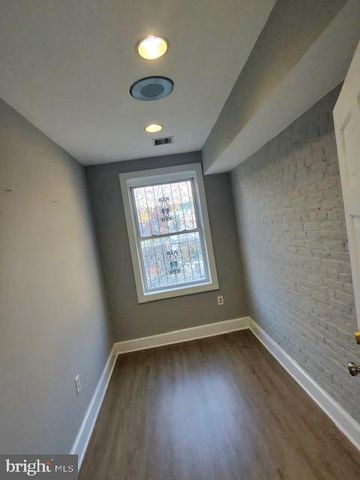 521 H ST NE, Washington, DC 20002