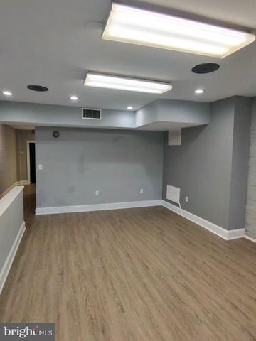 521 H ST NE, Washington, DC 20002