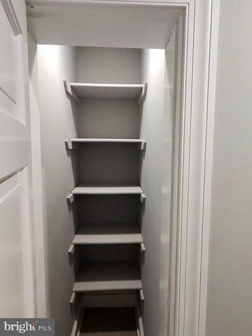 521 H ST NE, Washington, DC 20002