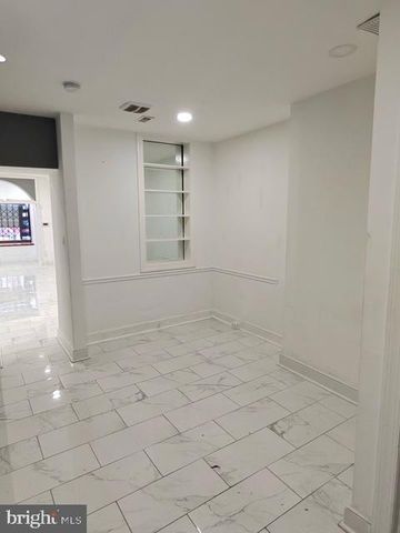 521 H ST NE, Washington, DC 20002