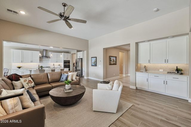 16469 W CATALINA Drive, Goodyear, AZ 85395