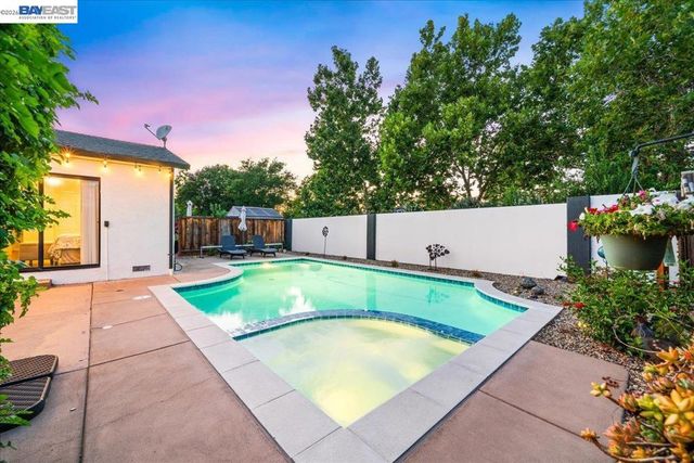 586 Colusa Way, Livermore, CA 94551