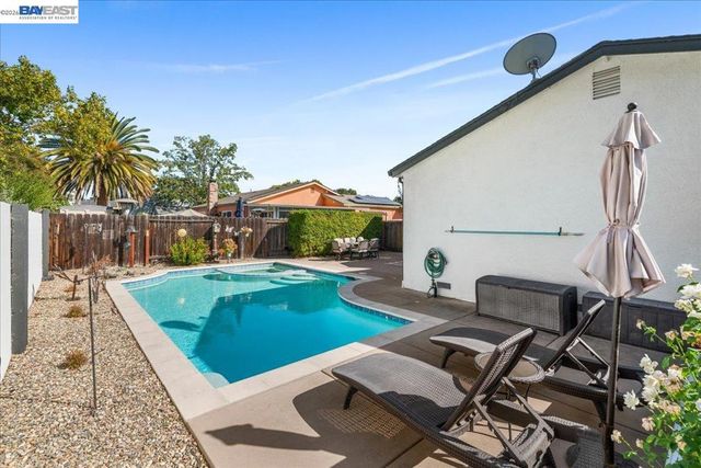 586 Colusa Way, Livermore, CA 94551