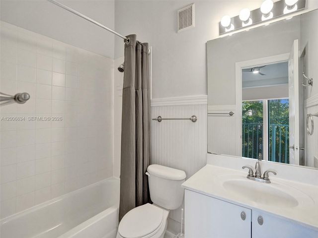 835 NE 19th Ave 10, Fort Lauderdale, FL 33304