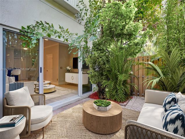 835 NE 19th Ave 10, Fort Lauderdale, FL 33304