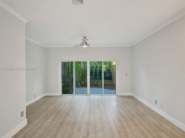 835 NE 19th Ave 10, Fort Lauderdale, FL 33304