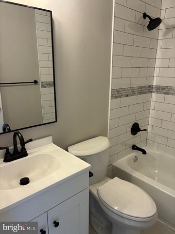 8403 BRANCHWOOD CIR, Clinton, MD 20735