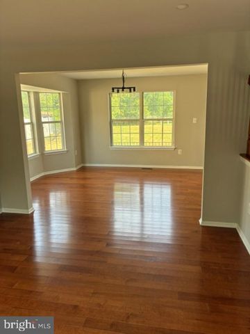 8403 BRANCHWOOD CIR, Clinton, MD 20735