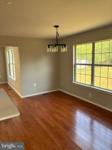 8403 BRANCHWOOD CIR, Clinton, MD 20735