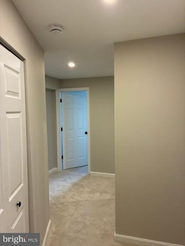 8403 BRANCHWOOD CIR, Clinton, MD 20735