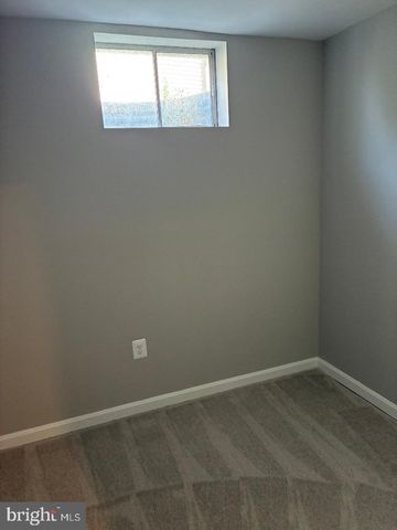 8403 BRANCHWOOD CIR, Clinton, MD 20735