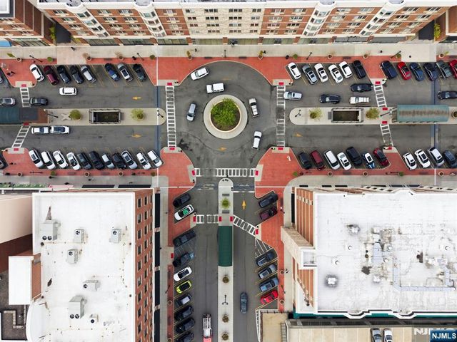3103 City Place, Edgewater, NJ 07020