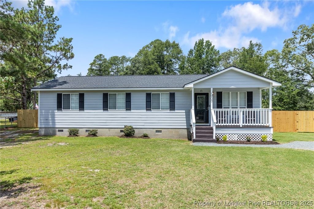 1900 John Hall Road, Fayetteville, NC 28312