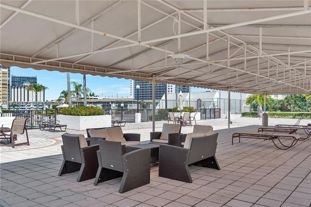 1865 S Ocean Dr 12N, Hallandale Beach, FL 33009