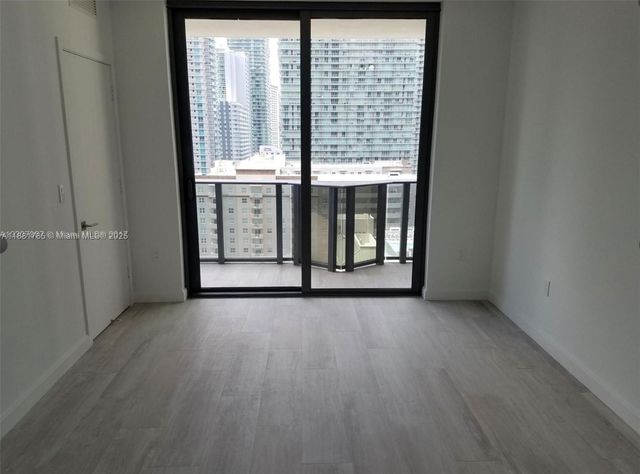 55 SW 9th St 1604, Miami, FL 33130