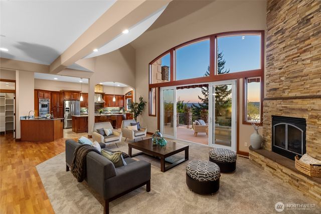 20619 NE 16th Street, Sammamish, WA 98074
