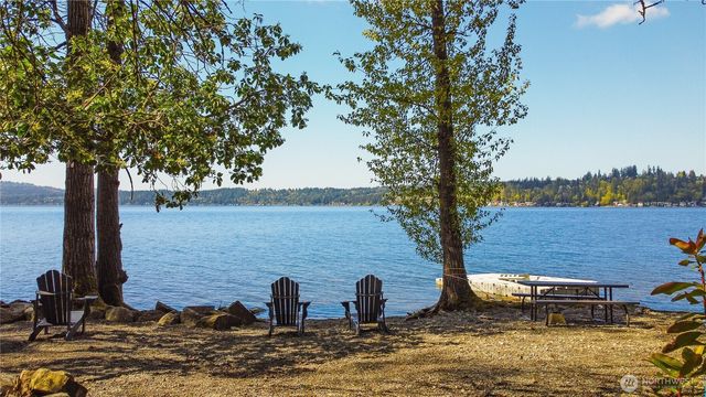20619 NE 16th Street, Sammamish, WA 98074