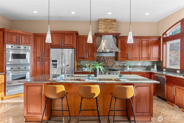 20619 NE 16th Street, Sammamish, WA 98074